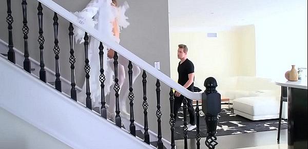  Brazzers - Mommy Got Boobs - Jessica Jaymes and Van Wylde - Pearly Whites